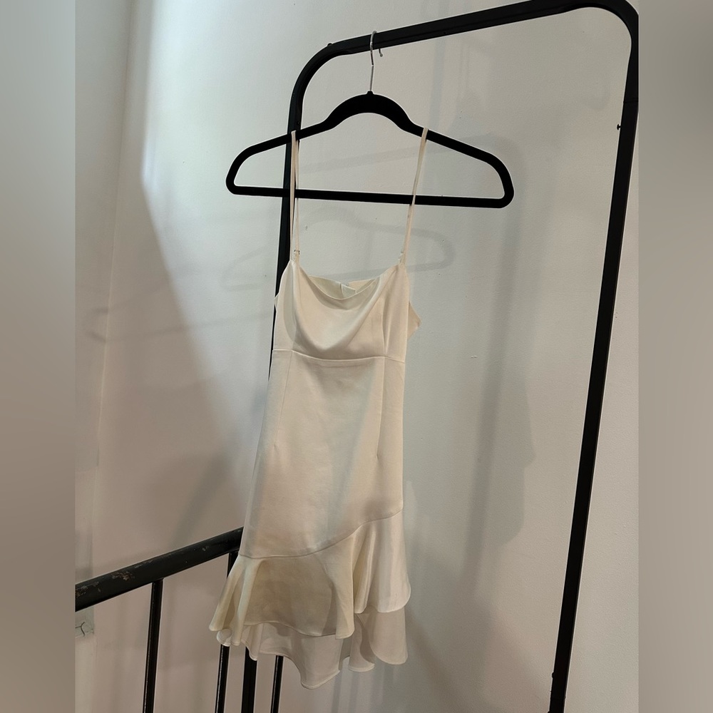 Sweetie Dress in White
Lovers + Friends
Color: White